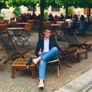 Meet your Posher, Ethan